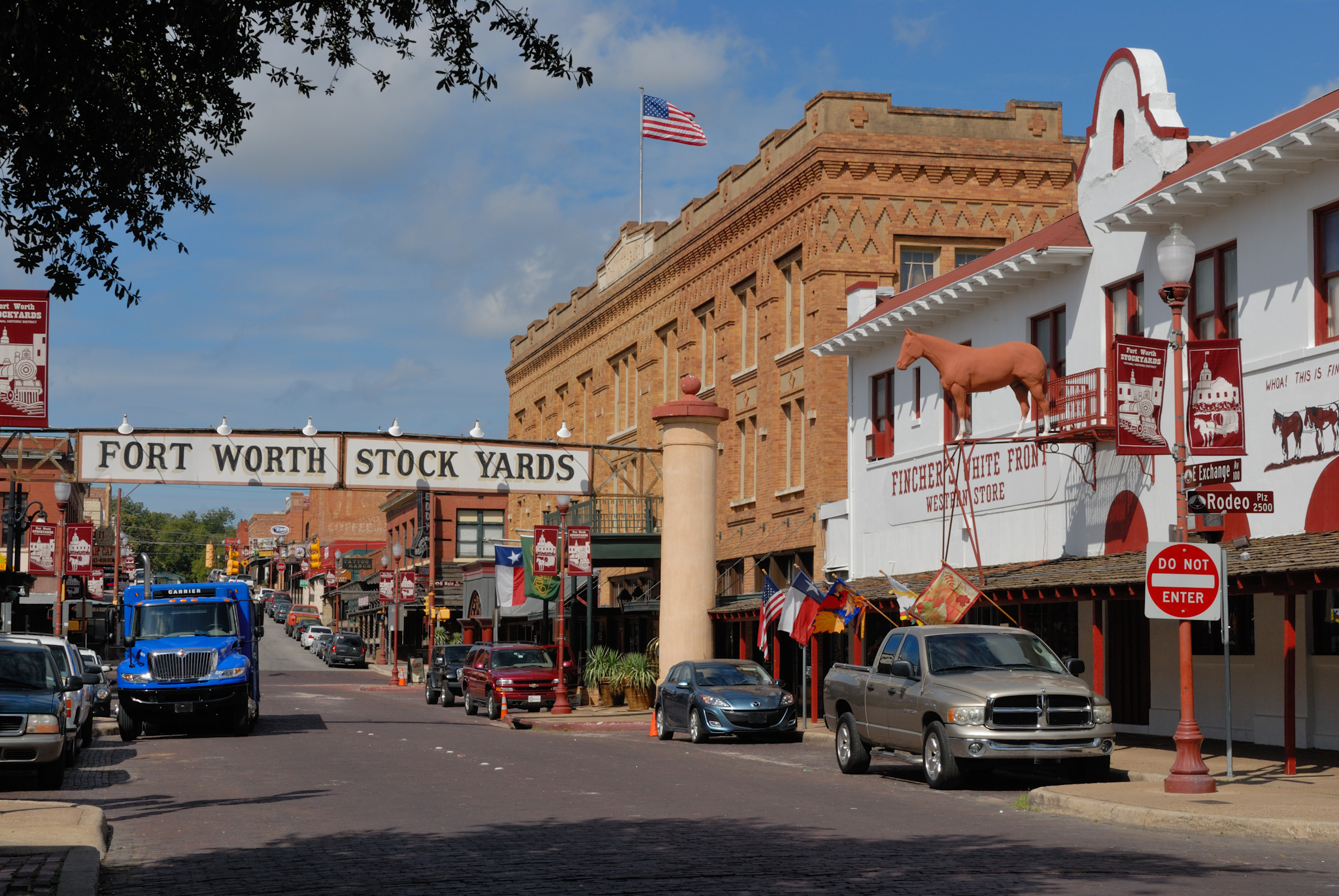 Photo of Fort Worth sign