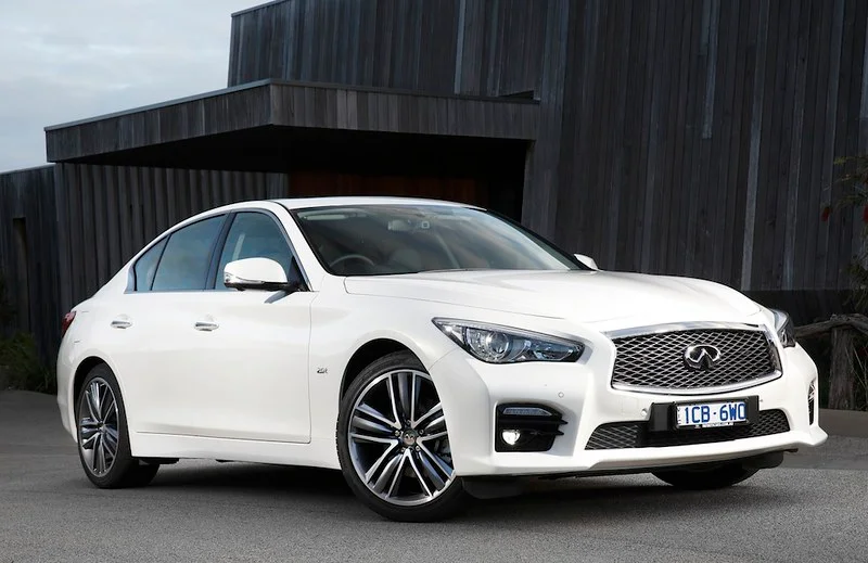 White Infiniti Q50