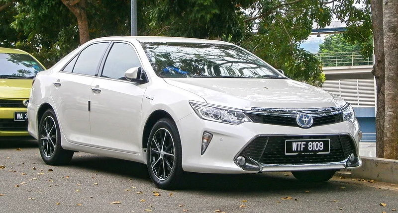 White 2015 Toyota Camry 