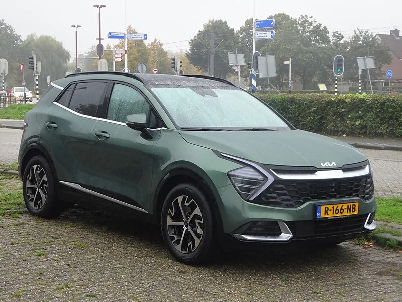 Green Kia Sportage