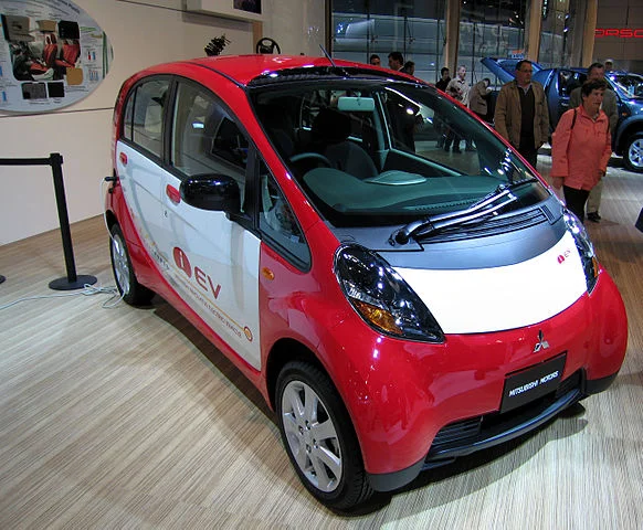 Red Mitsubishi i-MiEV