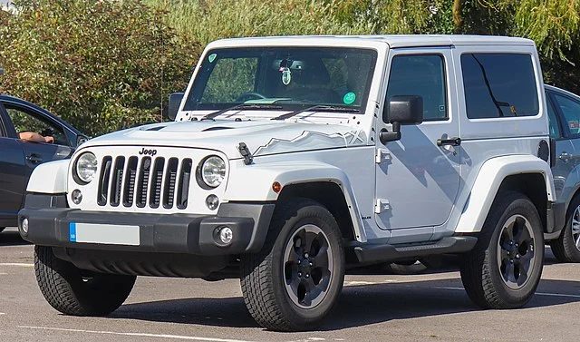 white 2015 jeep wrangler