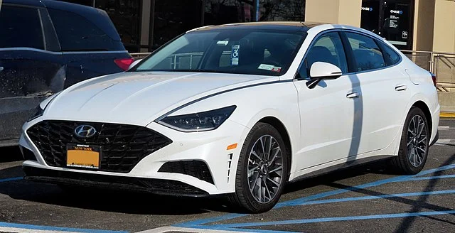 white hyundai sonata