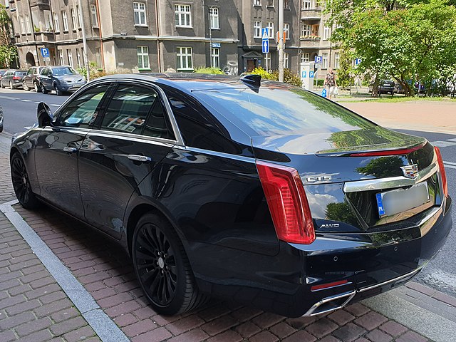 black Cadillac CTS