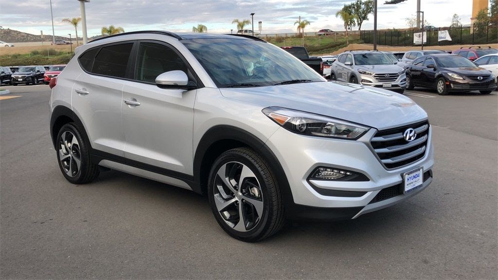 Photo of Hyundai Tucson, our pick for #1 used luxury SUV under $25k