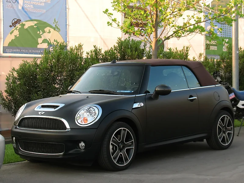 Black MINI Cooper