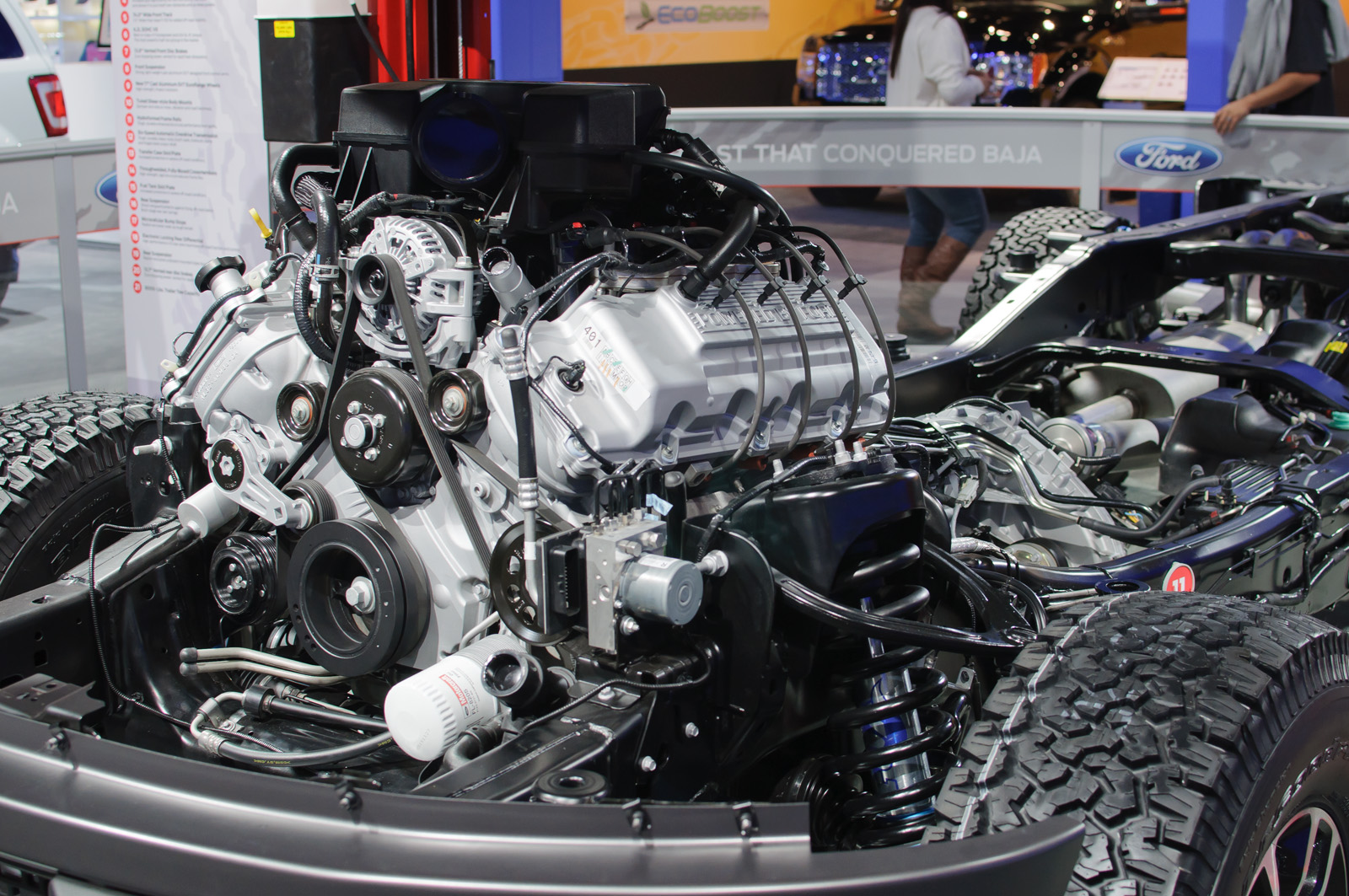 Photo of 6.2l engine (exposed)