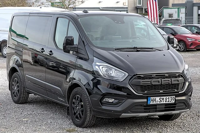 Crítica: Ford Transit (2023)