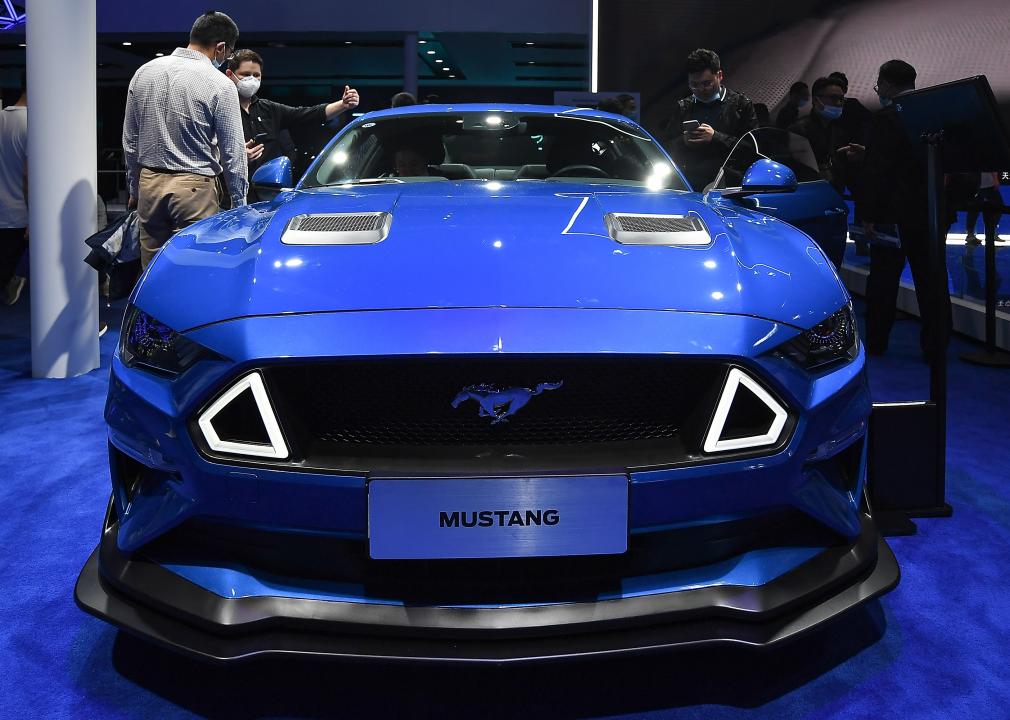 blue ford mustang