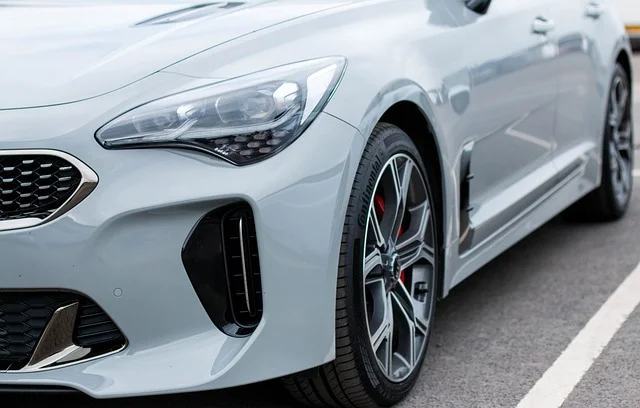 Up close of the front of a Kia Stinger