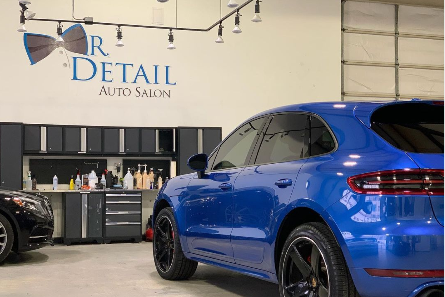 Mr. Detail Auto Salon Showroom