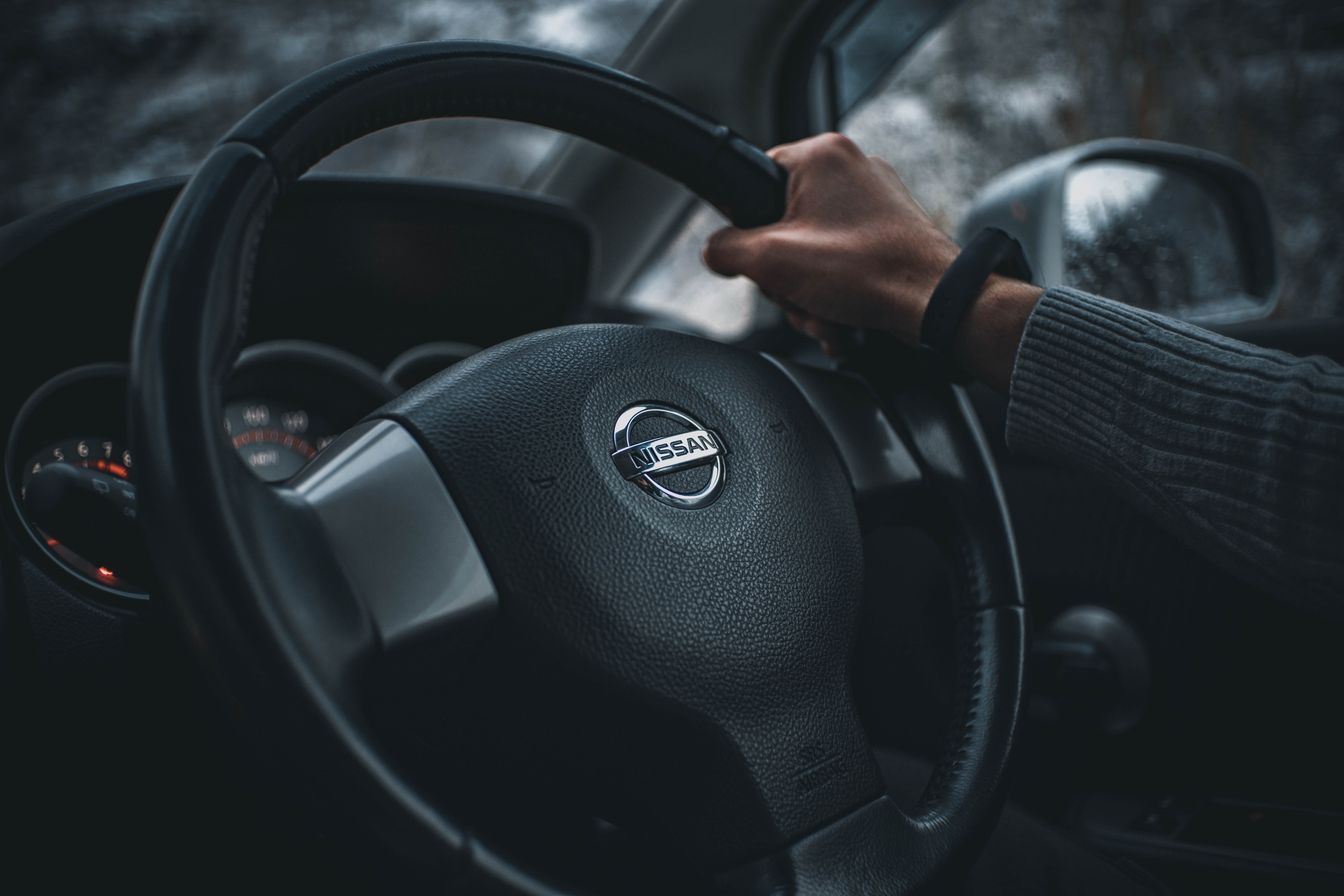 nissan steering wheel