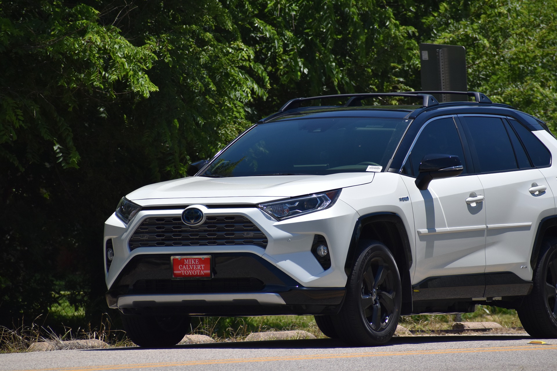 White Toyota RAV4